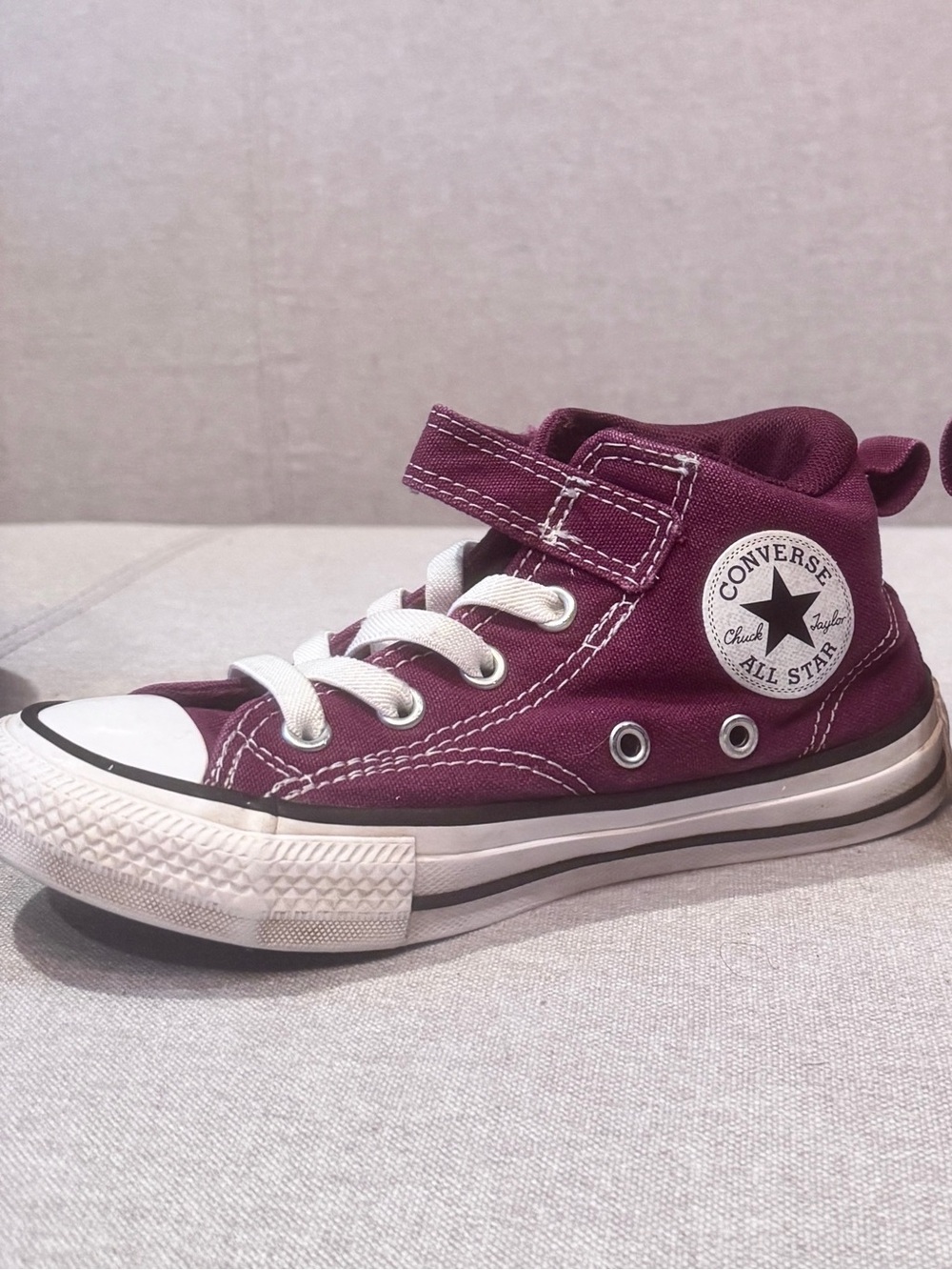 Converse Chuck Taylor Kids Easy-On High-Top Canvas Sneaker Size 13.5